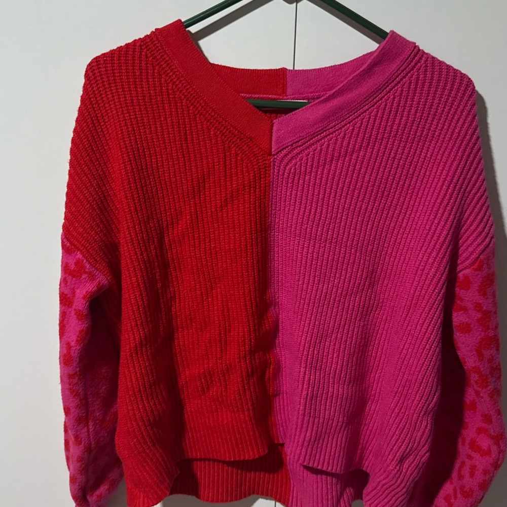 Ami Colorblock V-Neck Sweater in Red and Pink